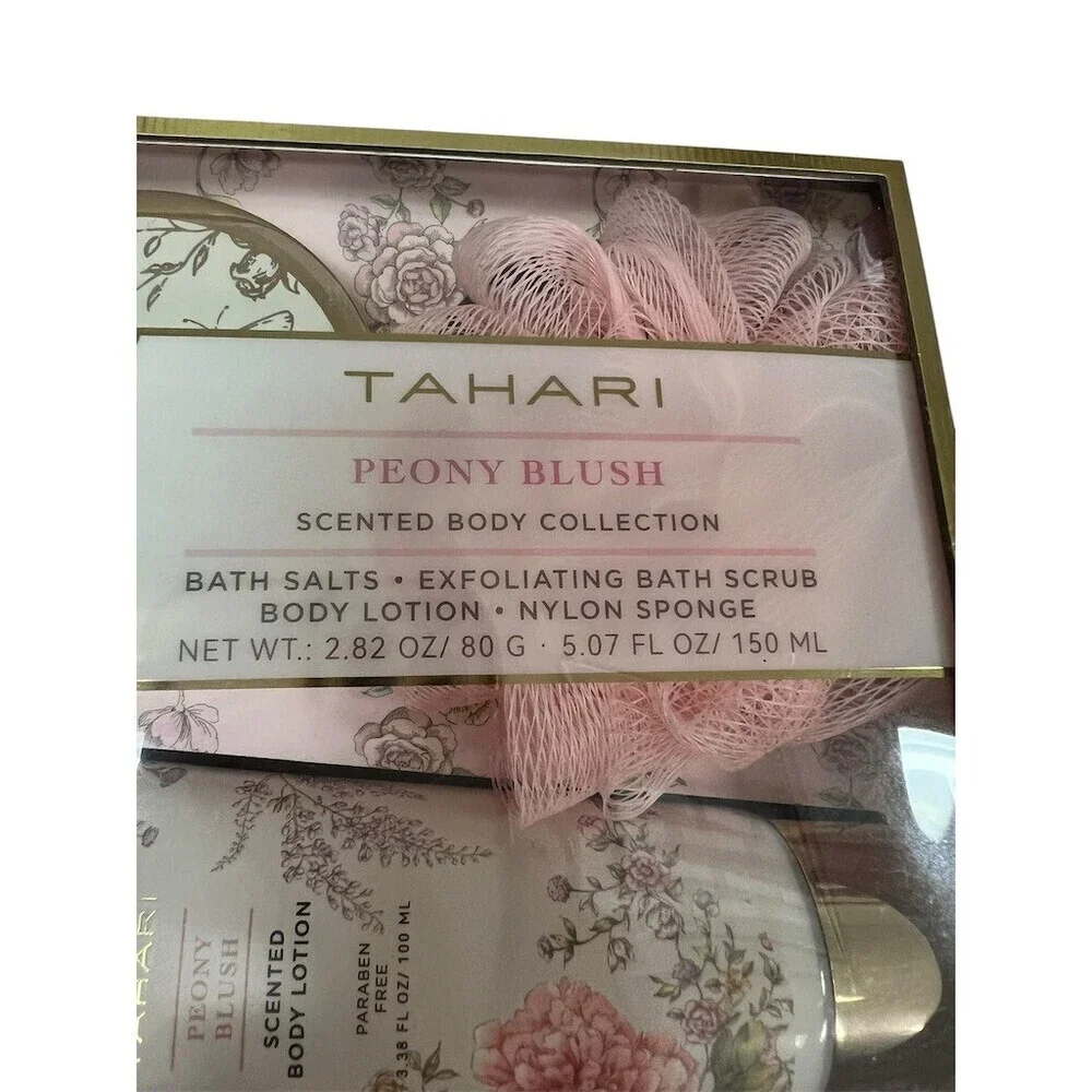 Tahari Peony Blush Scented Body Gift Set Bath Salts Scrub Lotion Sponge